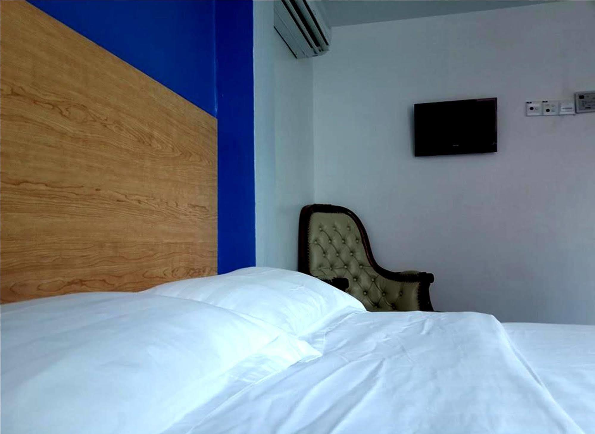 Lucky 11 Hotel Куала-Лумпур Экстерьер фото